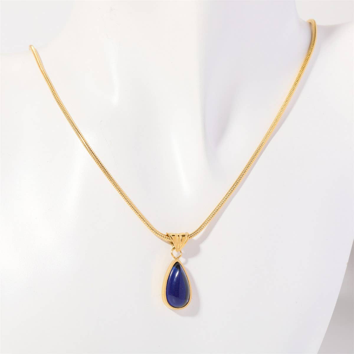 Fashionable water drop blue ocean necklace