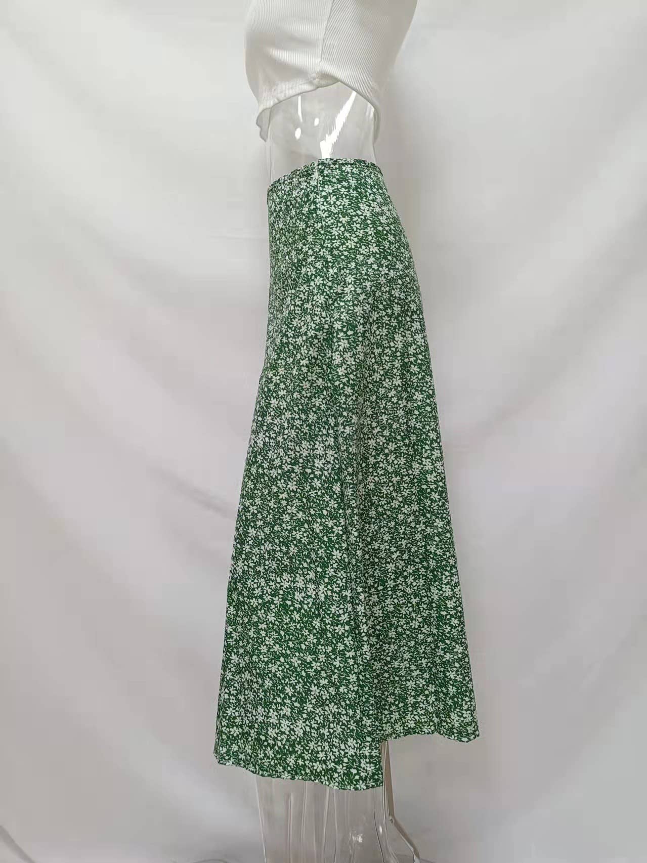 High-slit A-line body-hugging mid-waist skirt