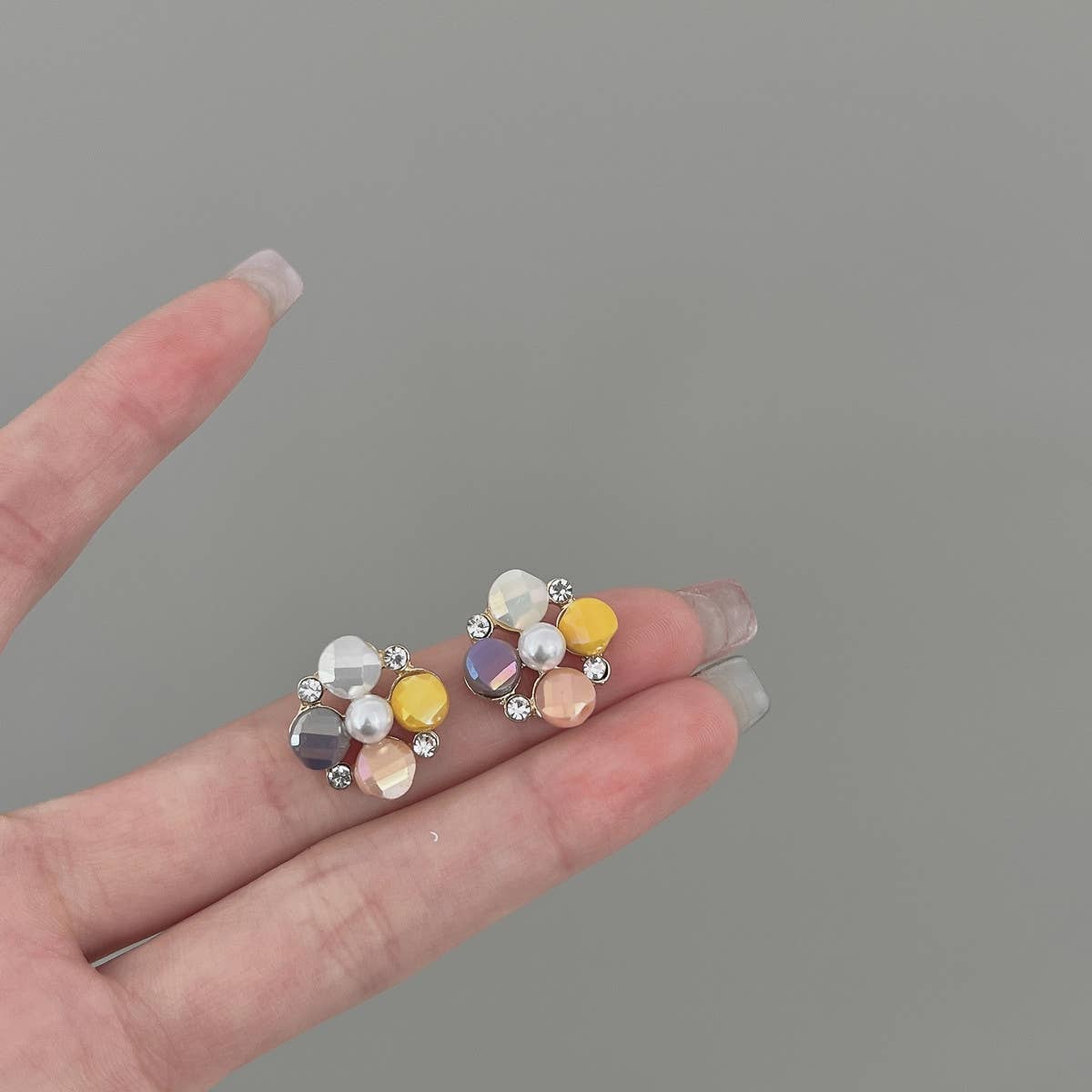 HIGH-END CRYSTAL FLOWER STUD EARRINGS