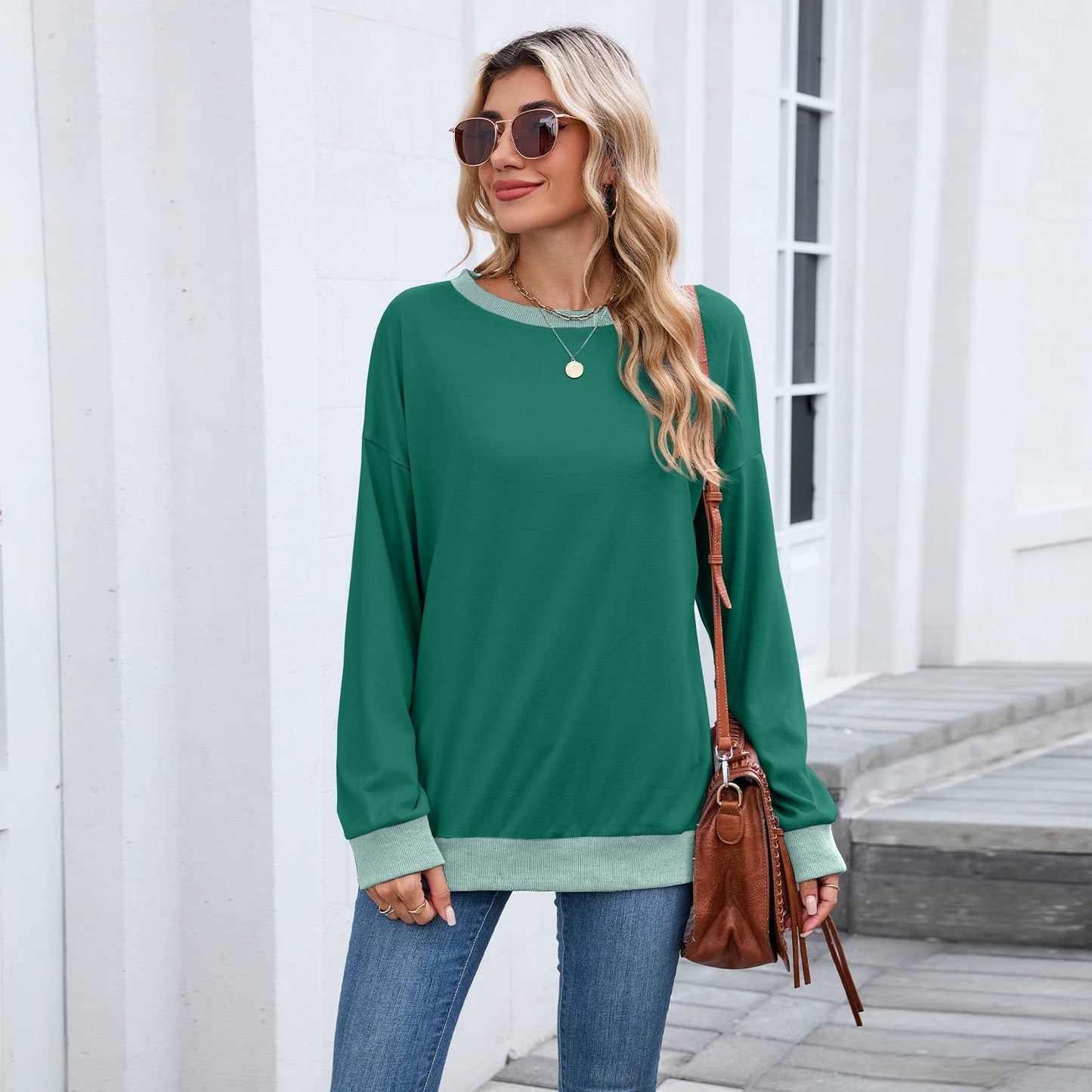 Round-neck loose color-blocked ribbed sweatshirt