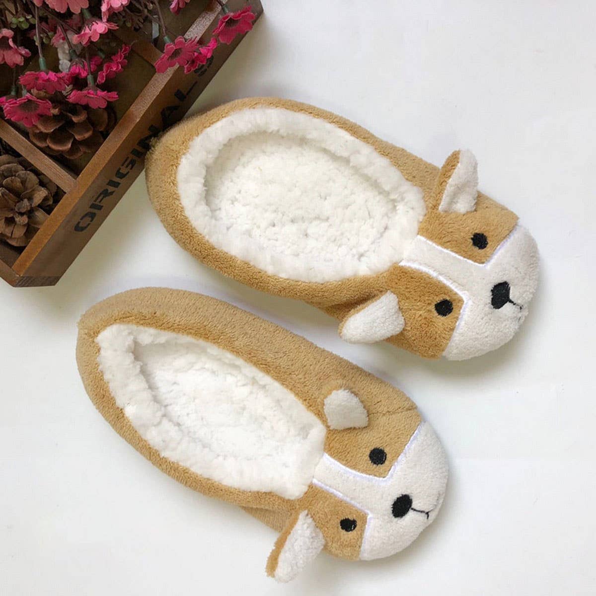 CUTE FLOOR SOCKS LADIES HOME FLOOR SHOES