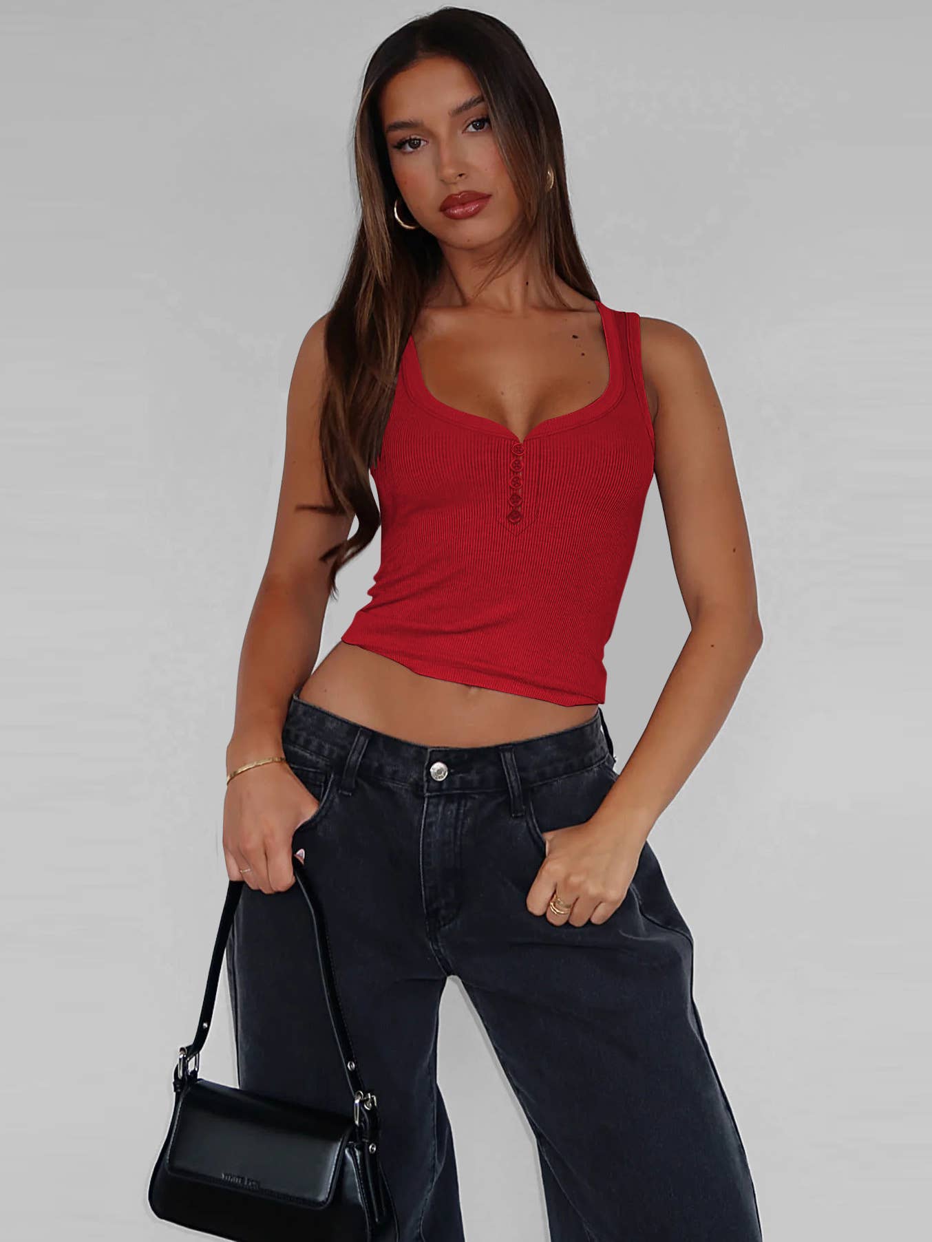 Solid color tank top with low-cut U-neck