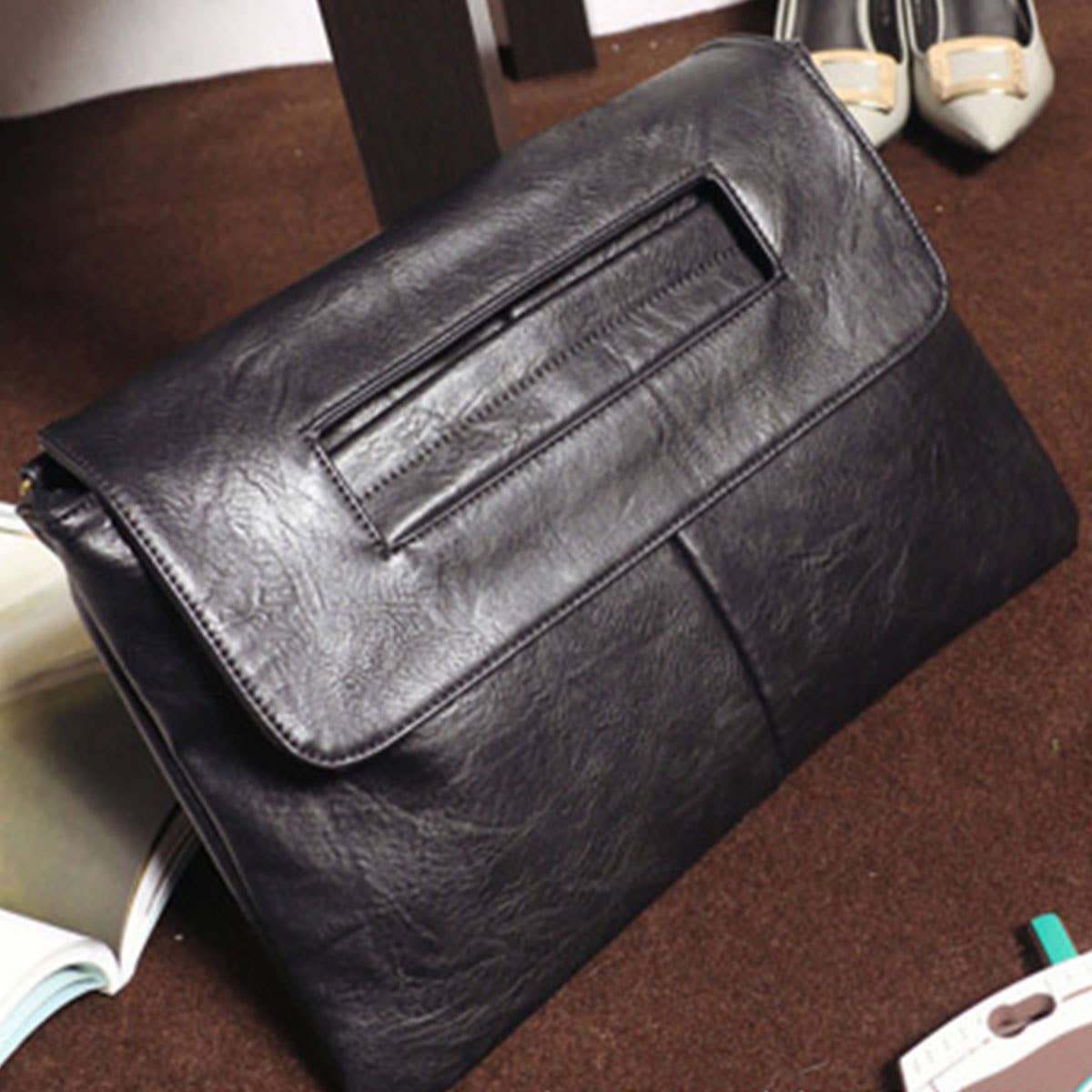 PU crossbody strap large-capacity clutch