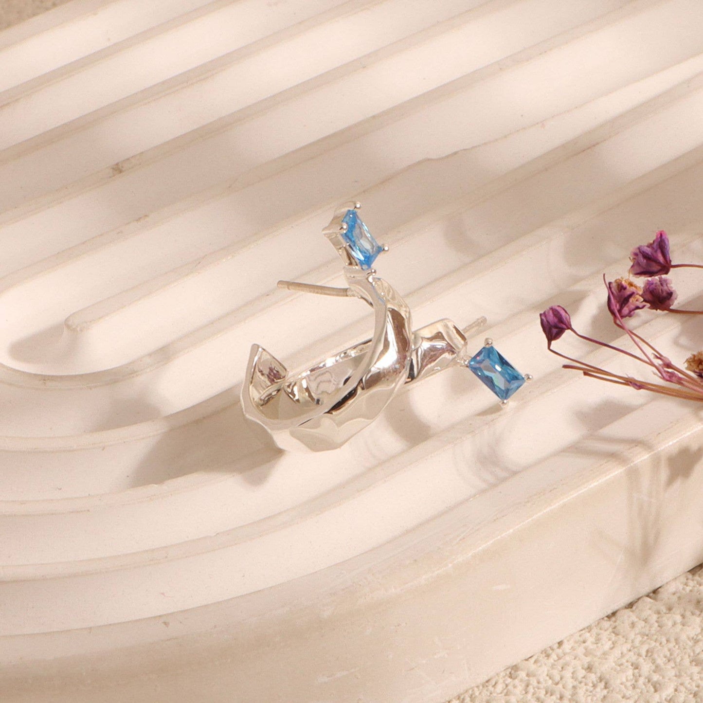 Simple elegant blue zircon silver stud earrings