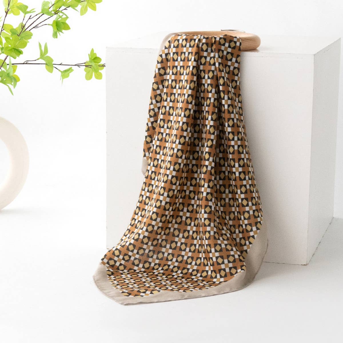 VINTAGE PLAID PRINT SQUARE SCARF