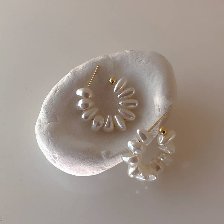 Retro irregular pearl ear rings and earrings