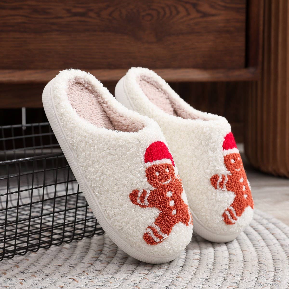 CHRISTMAS POPULAR GINGERBREAD RAYON SLIPPERS