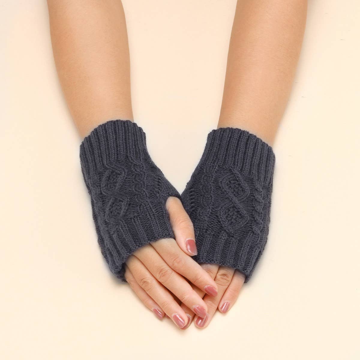 KNITTED DIAMOND-SHAPED FINGER HOLE GLOVES_CWAG0088
