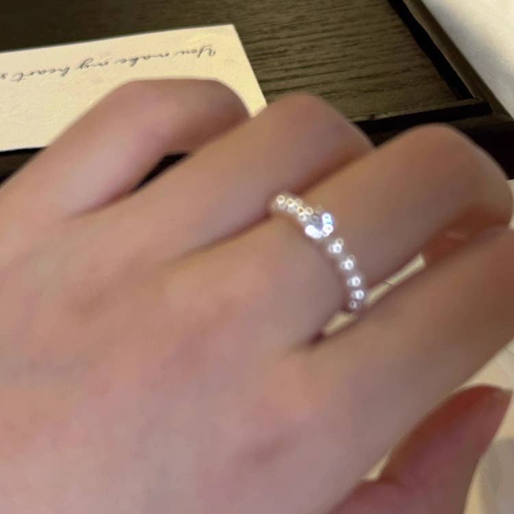 Pearl spliced small cube sugar ring