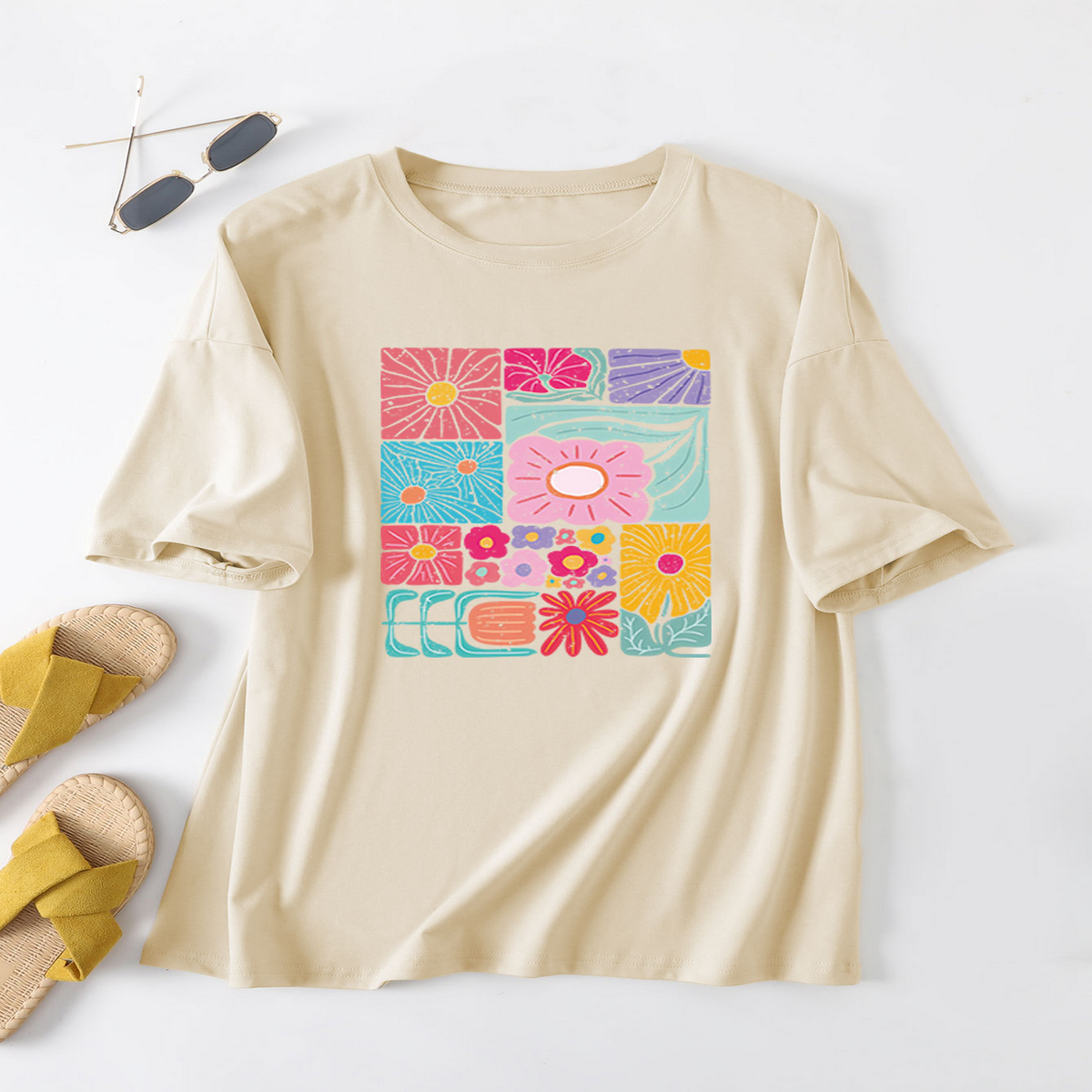 Women??¢s Loose Fit Tee with Colorful Flowers_CWTTS1466
