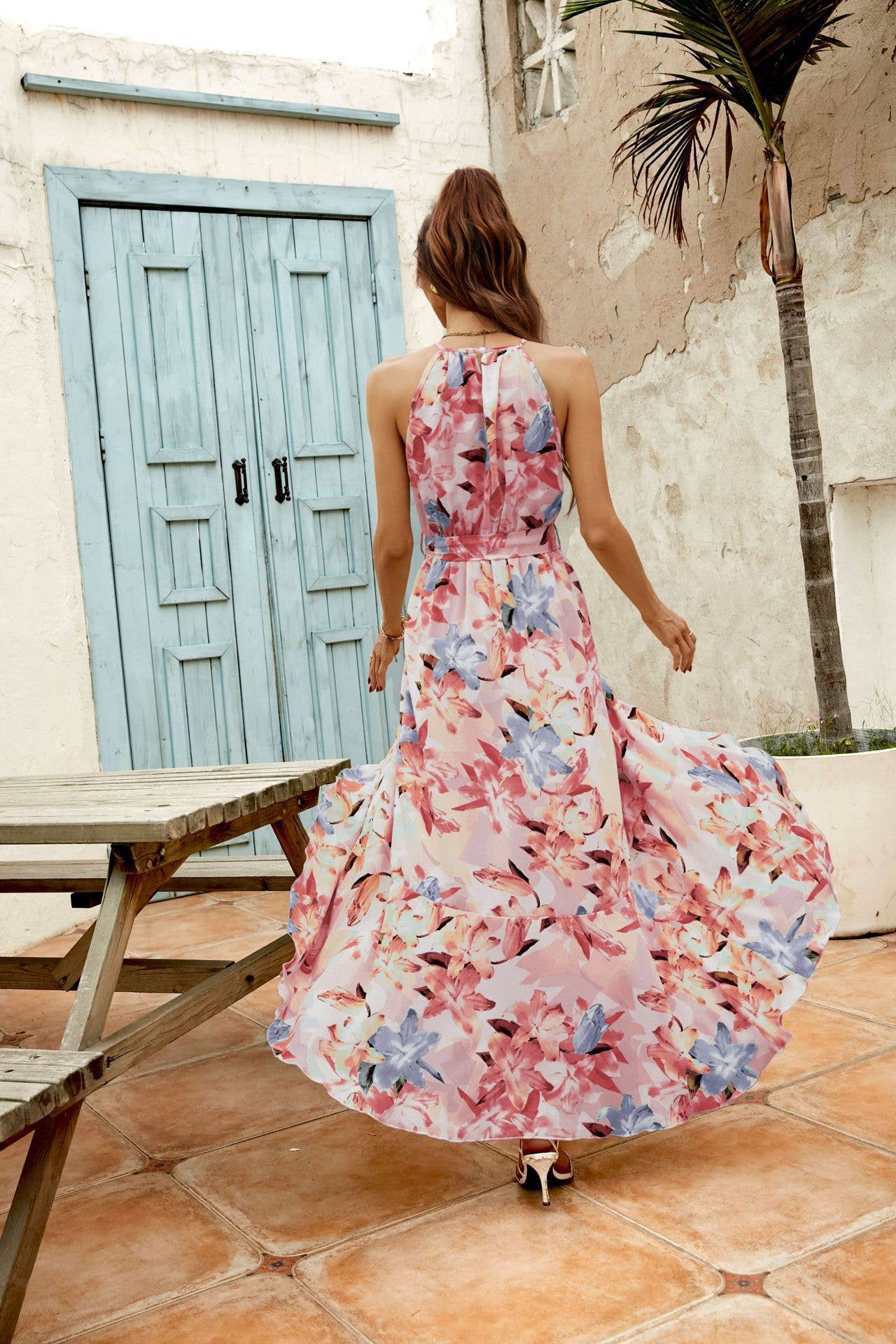 LONG SLIM PRINTED HOLIDAY HALTER DRESS