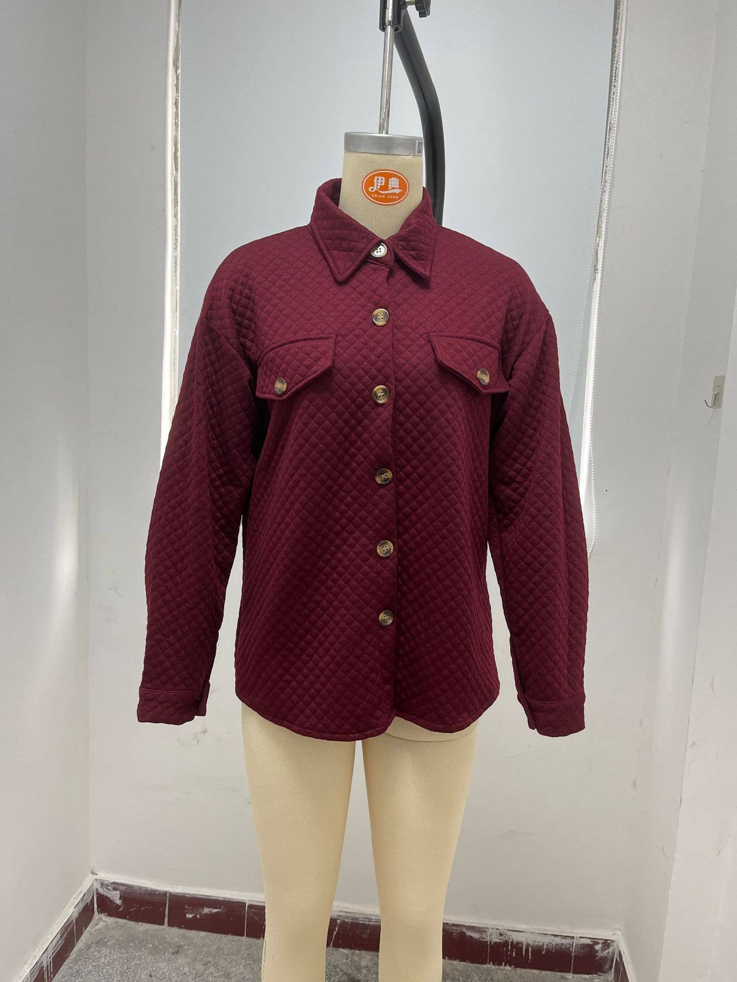 Solid-color diamond-shaped light casual jacket