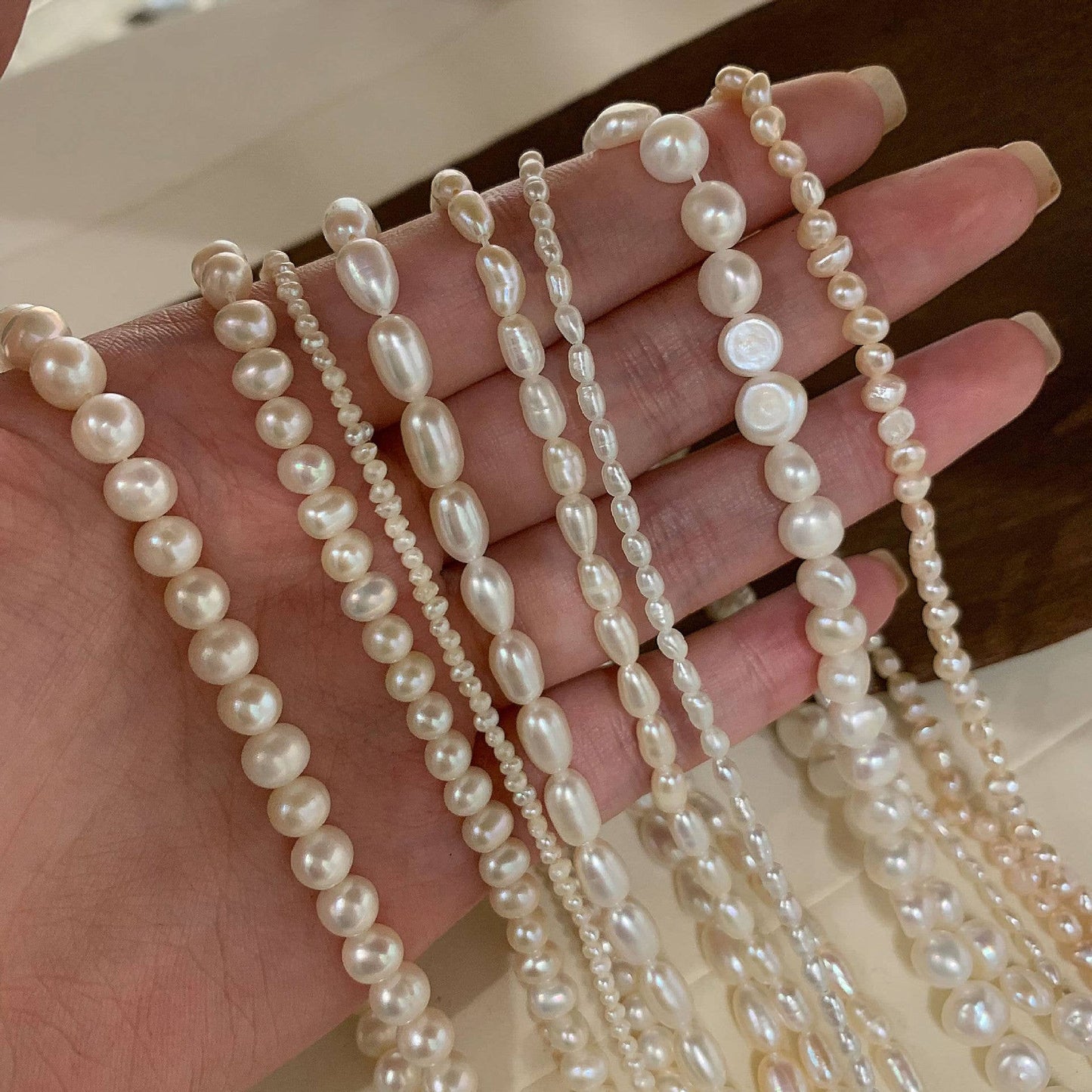 Fashionable Bahak freshwater pearl necklace