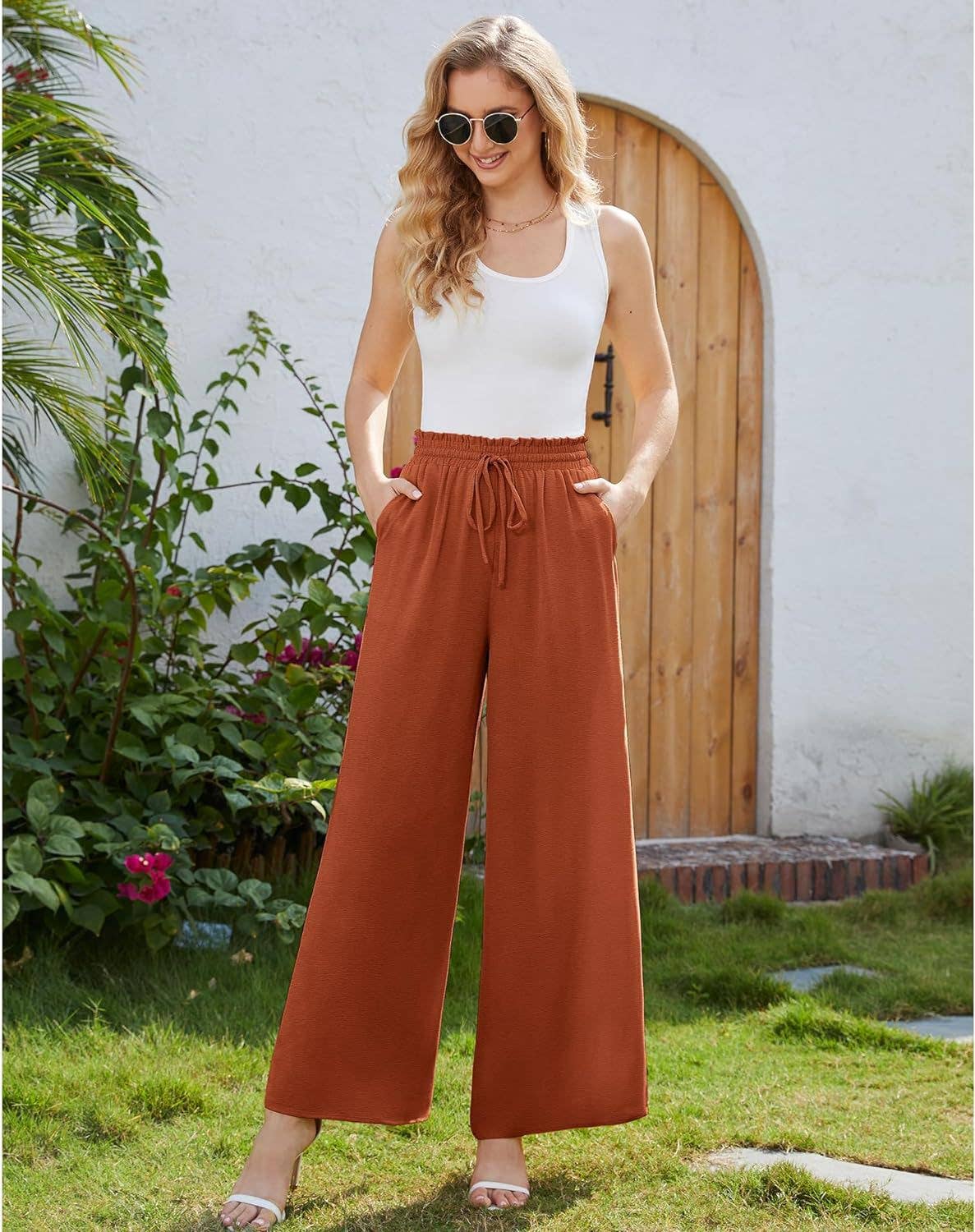 Loose high-waisted and wide-leg trousers