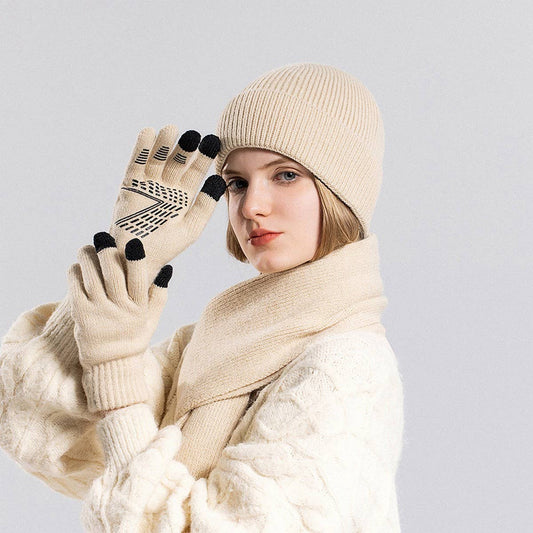 WINTER WARM OUTDOOR HAT GLOVES SCARF SET