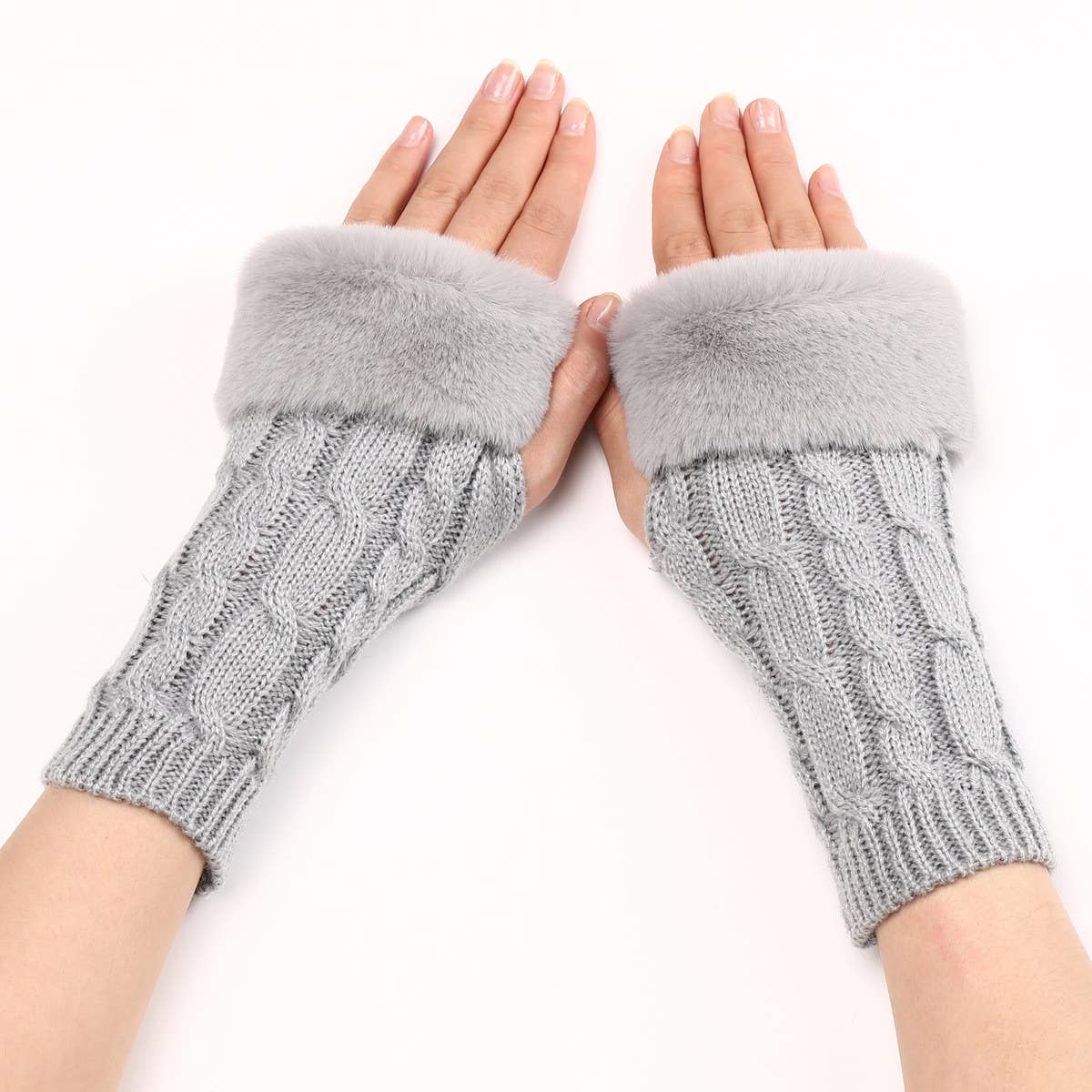 DIAMOND-SHAPED TWISTED GLOVES_CWAG0104