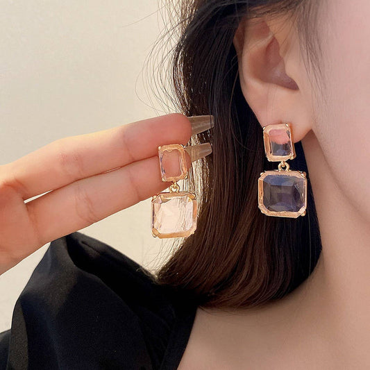 SIMPLE HIGH-END TRANSPARENT CUBE CRYSTAL EARRINGS_CWAJE2321