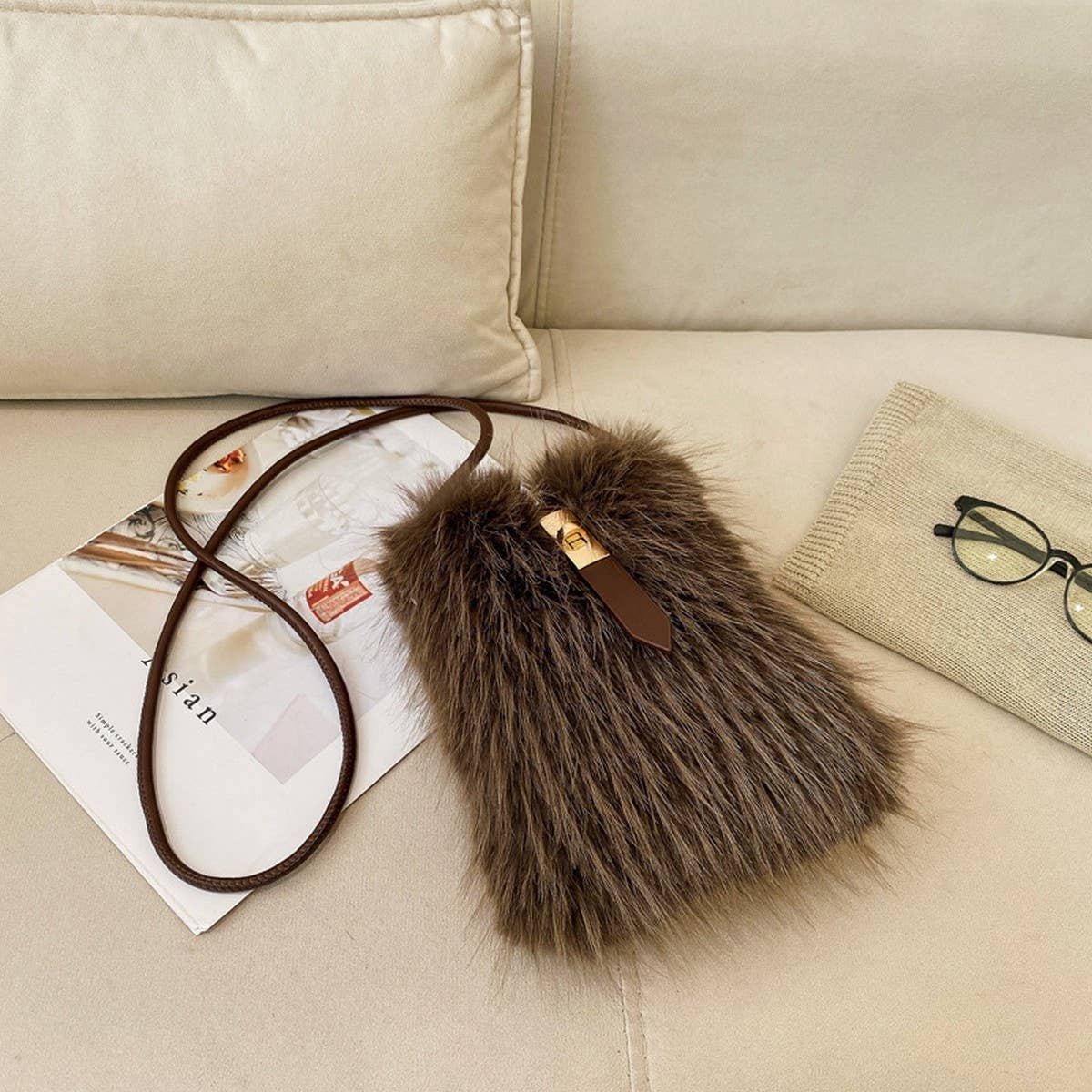 Faux Fur Plush Phone Bag Crossbody Shoulder_YMC51-023A
