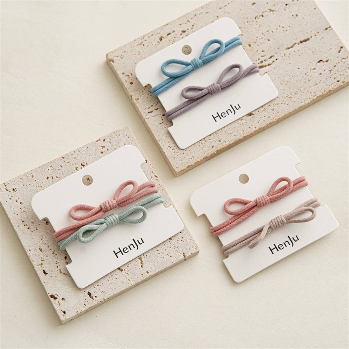 2 PACK OF SIMPLE COMMUTING HAIR TIES_CWAHA1136