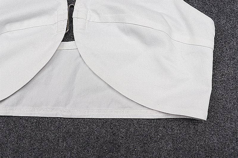 Sexy V-Neck Hook Closure Backless Halter Top