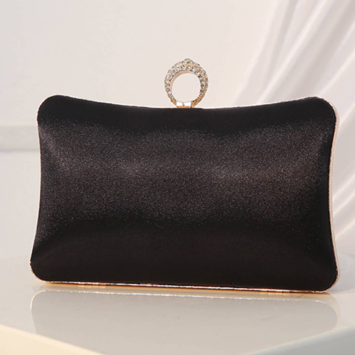 VINTAGE LADY SILK EMBROIDERED CLUTCH_CWAB2483