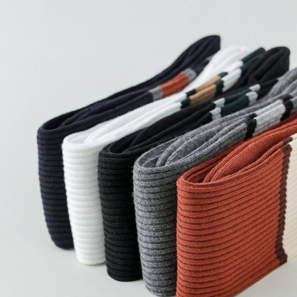 2024 NEW COLOR CONTRAST STRIPED MID-CALF SOCKS_CWMS0649