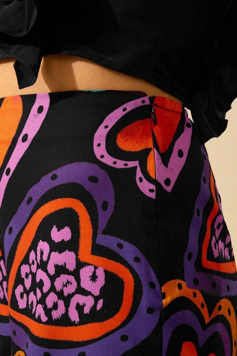 CWBSP00615_HEART PRINT SLIM FIT CASUAL BEACH SHORTS