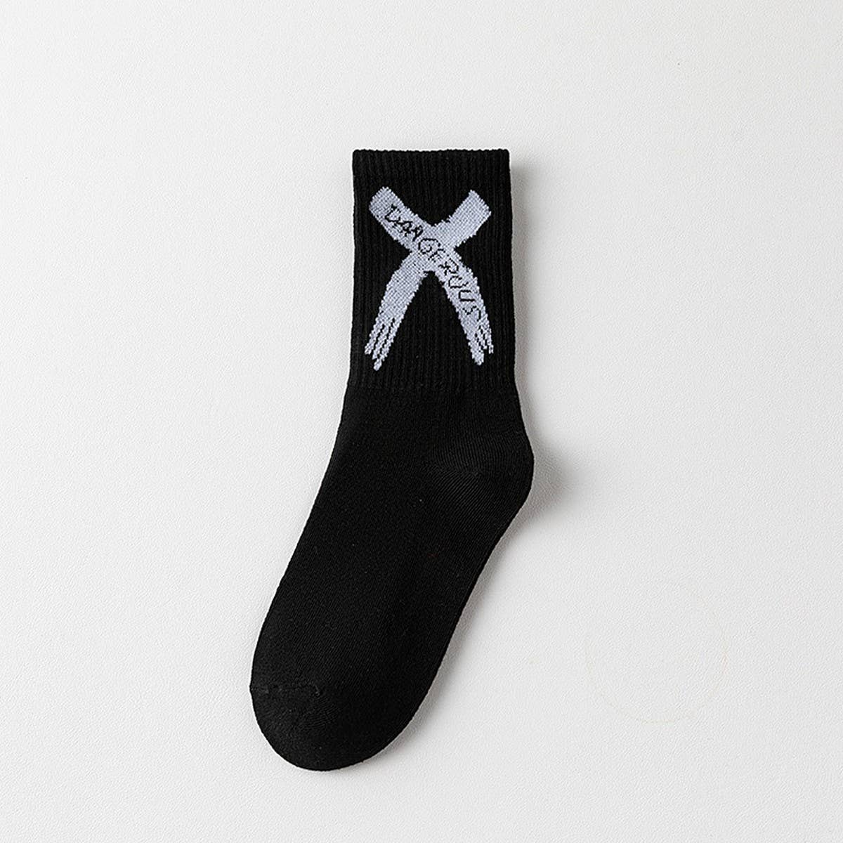 CWMS02737_UNISEX ATHLETIC CREW SOCKS BLACK WHITE