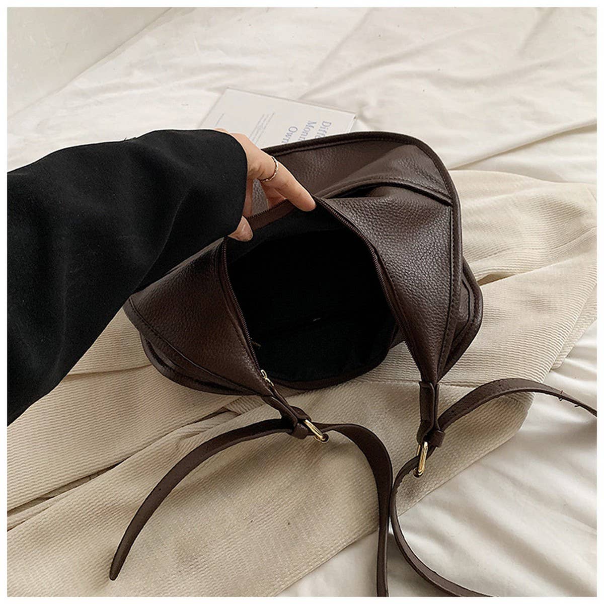 RETRO NICHE NEW SIMPLE CROSSBODY BAG_CWAB3267