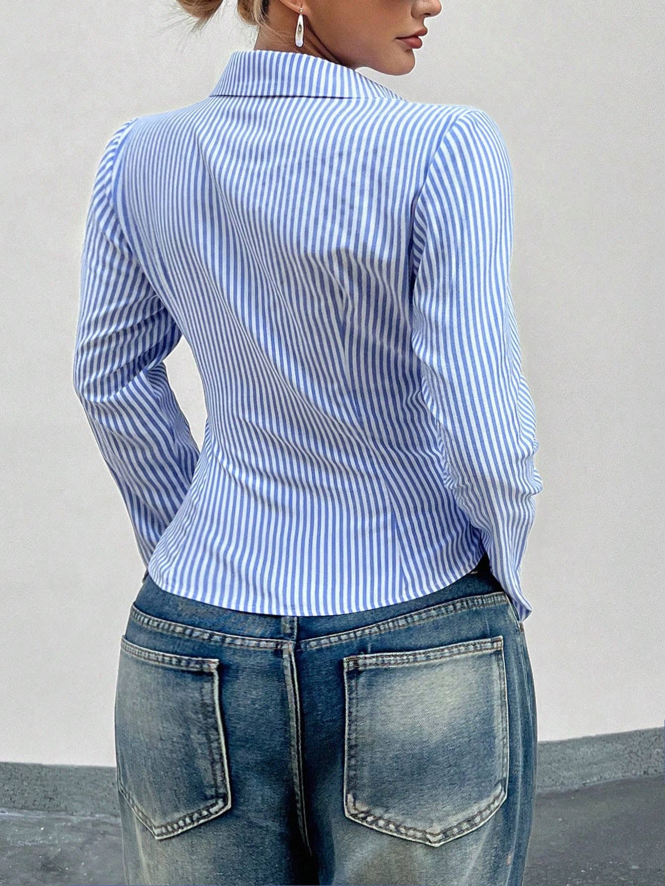 Fashionable V-neck striped long-sleeved shirt