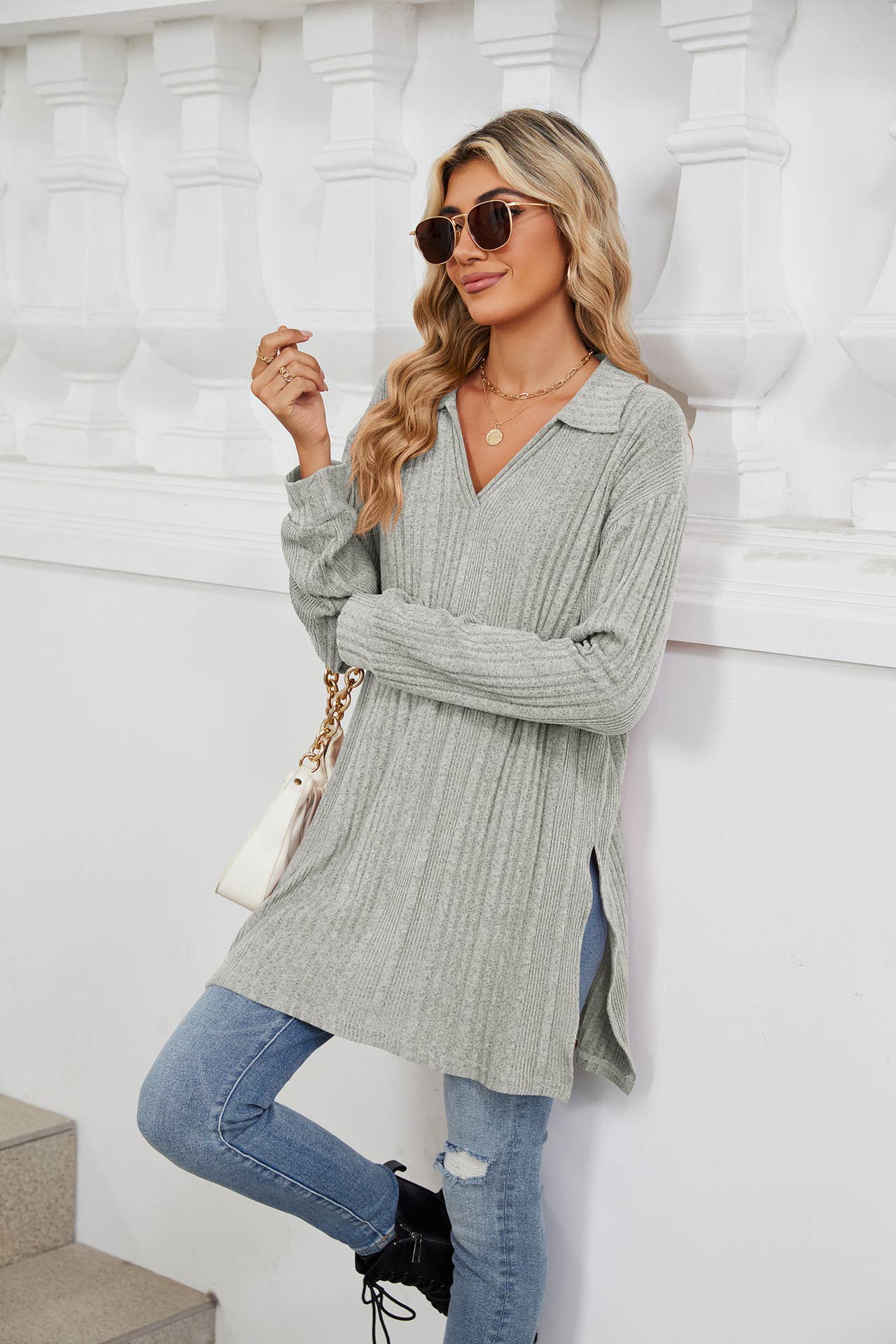 Solid-color V-neck long-sleeved loose slit Top