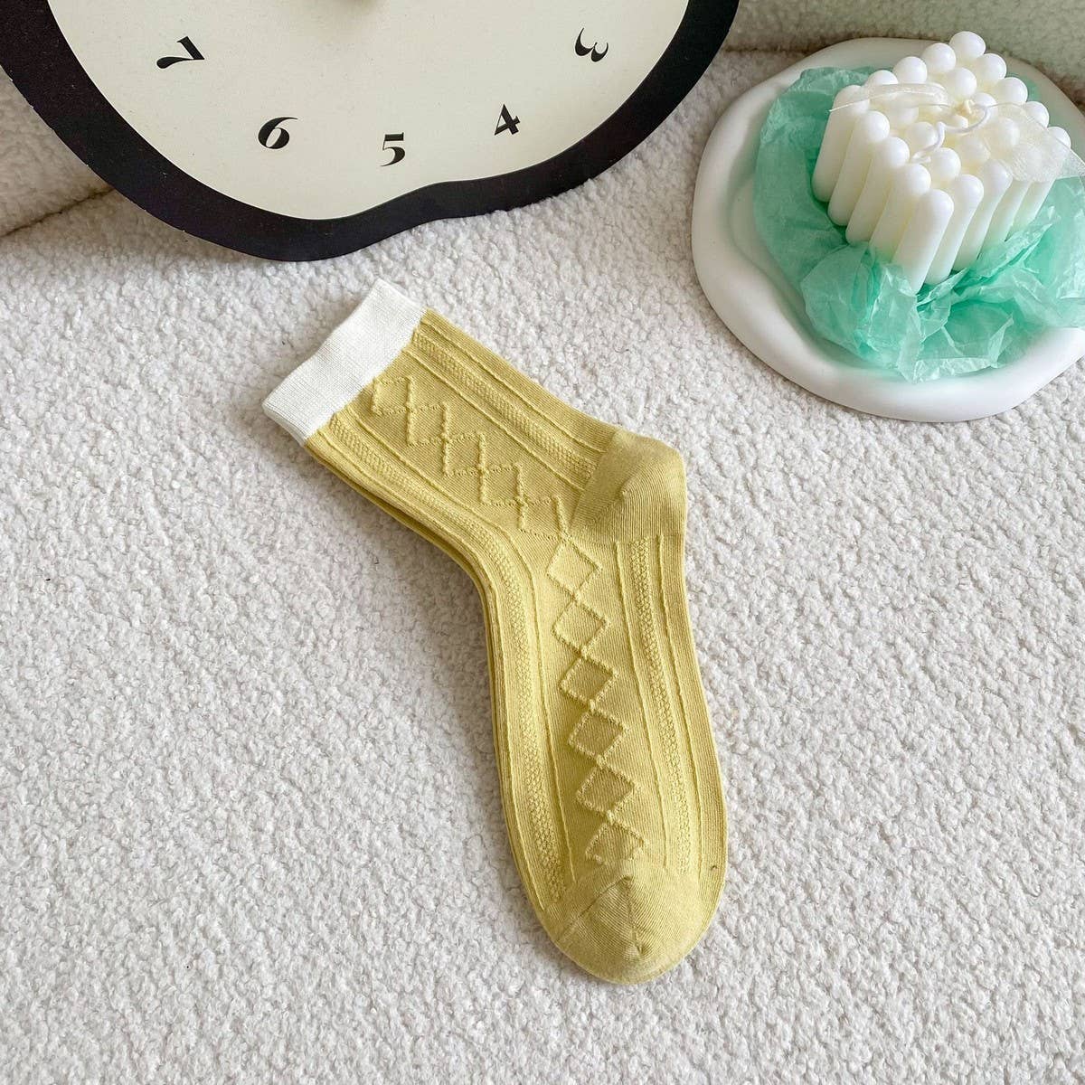 CONTRAST COLOR SMALL FRESH DIAMOND COTTON SOCKS