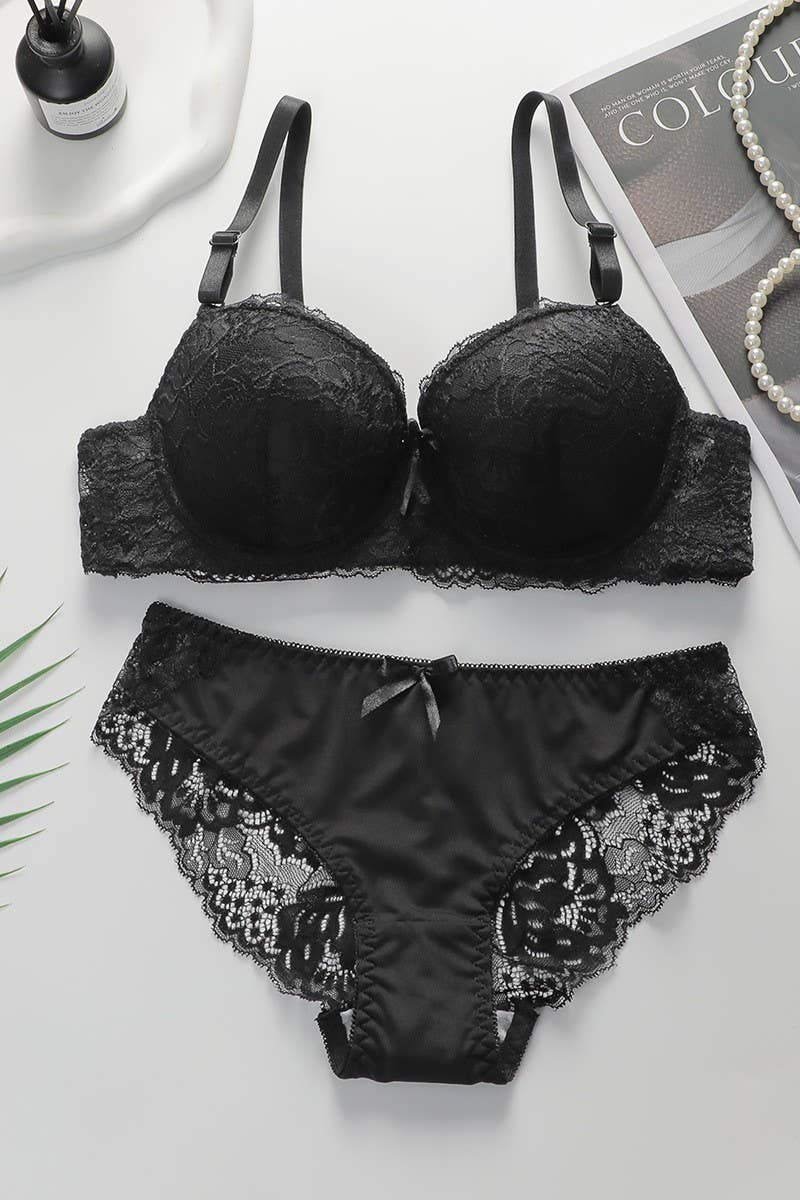 CWMU00267_LACE UNDERWIRE PUSH-UP BRA & PANTY SET
