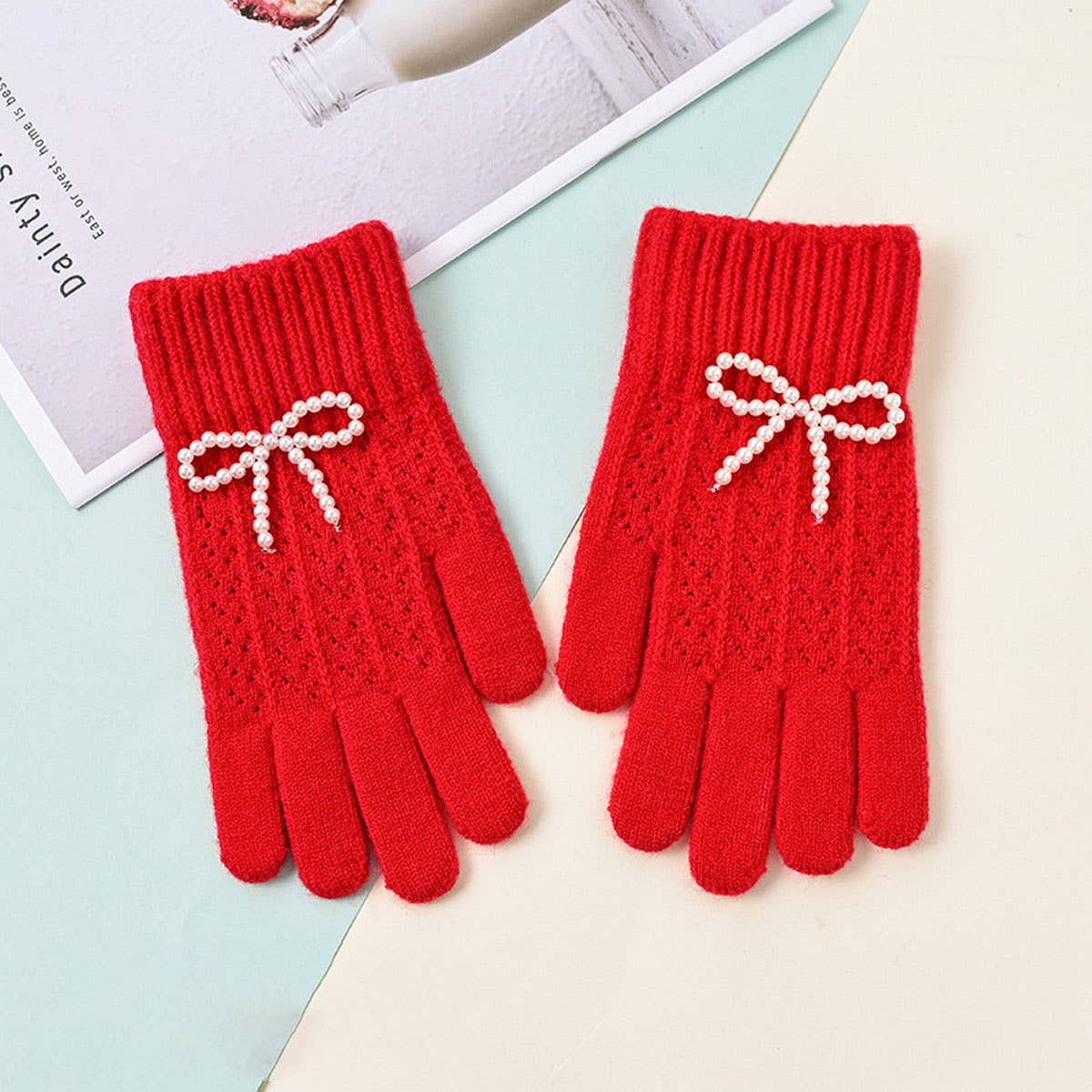CWAG00586_WOMEN WINTER KNIT BOW PEARL TOUCHSCREEN GLOVES