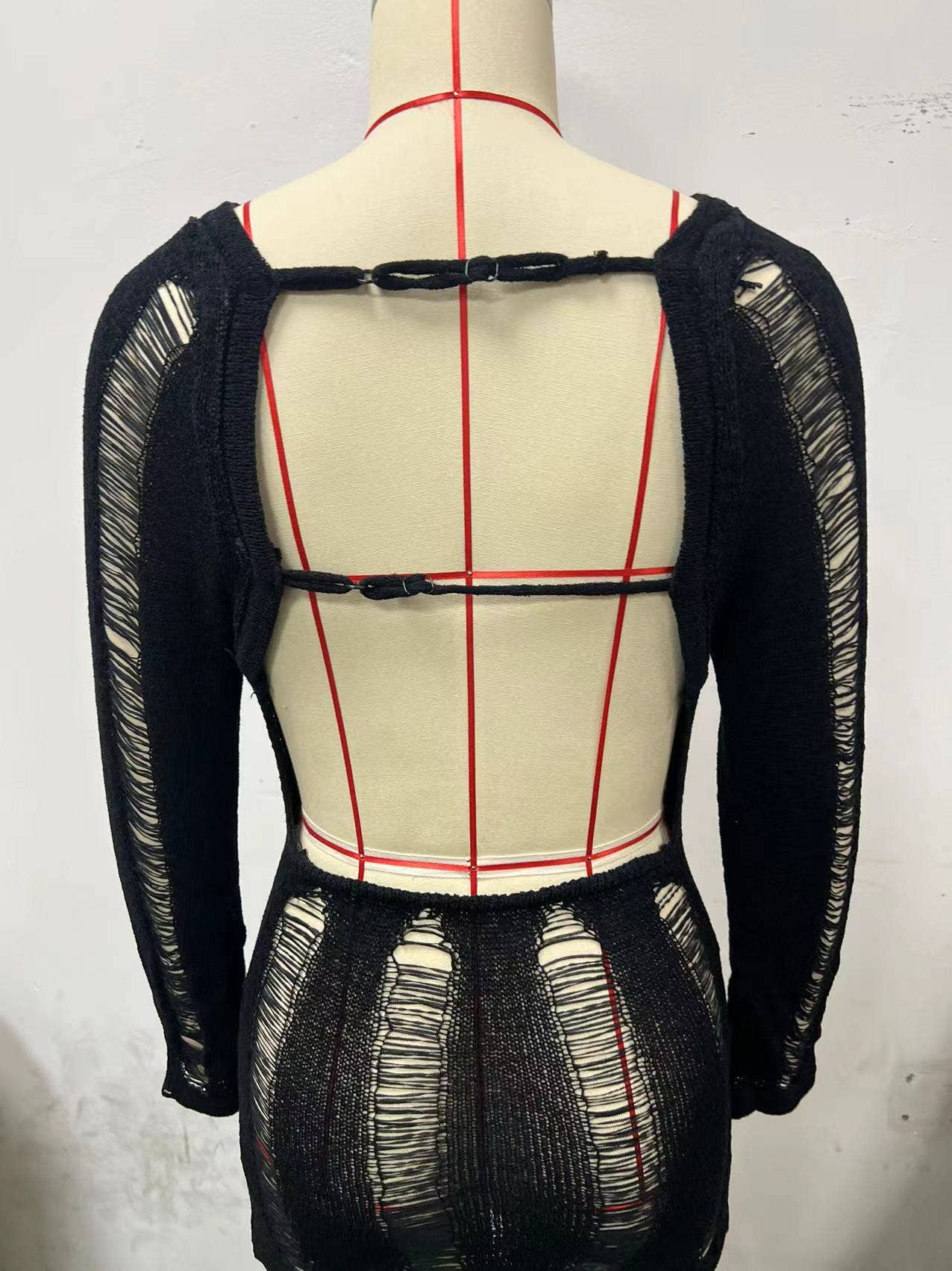 LONG SLEEVE HOLLOWED-OUT HIP WOOL DRESS