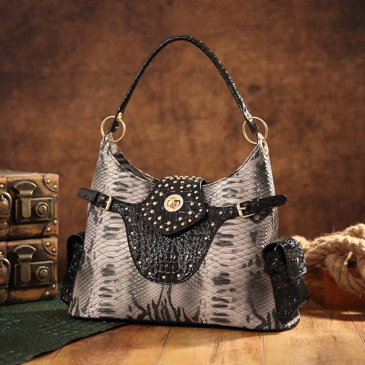 VINTAGE NEW TOTE SNAKE PRINT SHOULDER HANDBAG_CWAB2581