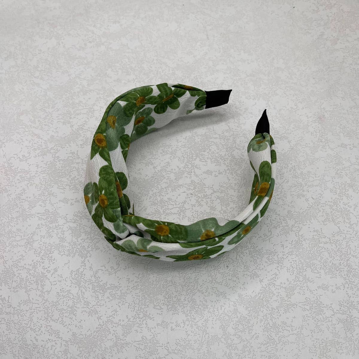 SIMPLE LARGE FLOWER CROSS HEADBAND_CWAHA2581