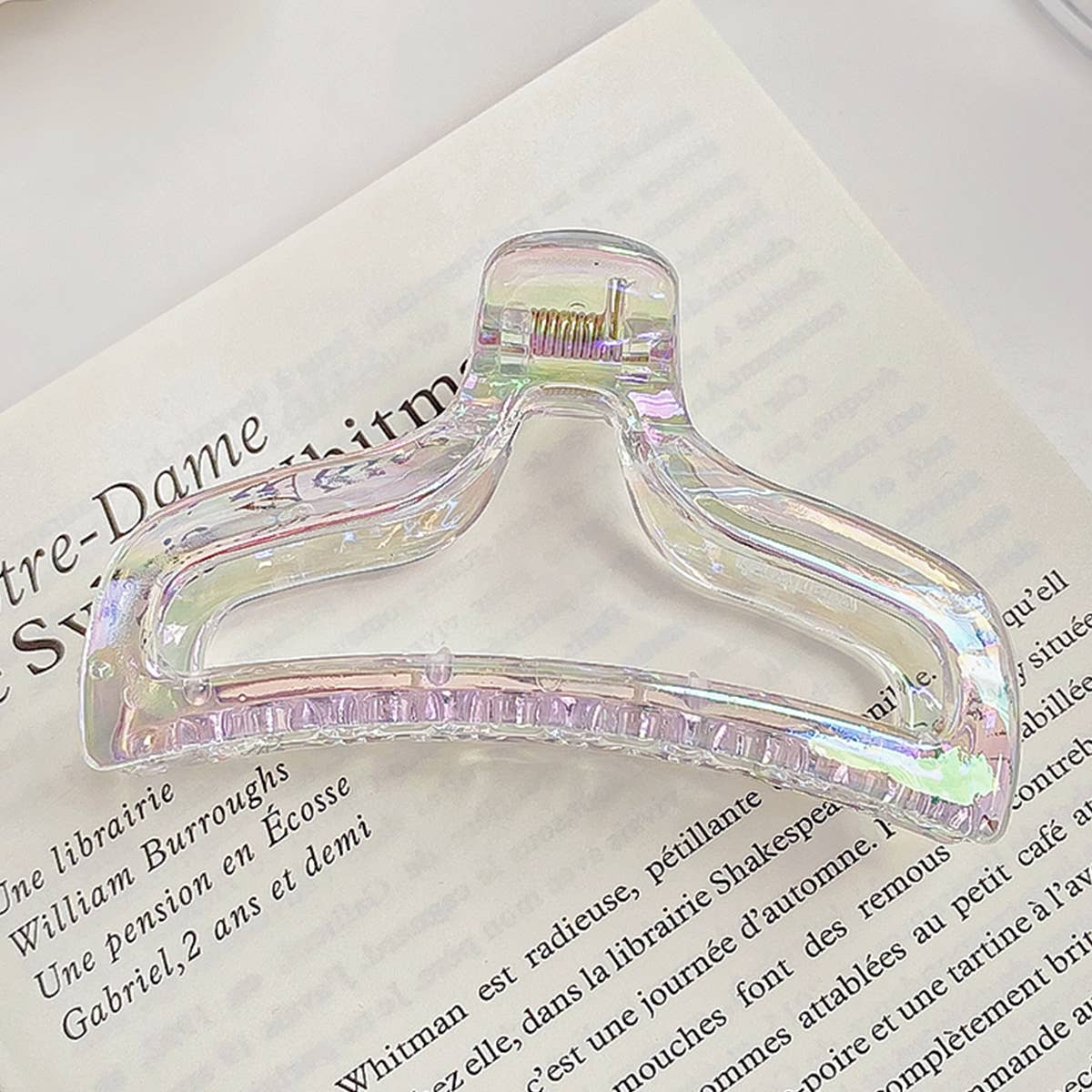 Pearlescent iridescent mermaid princess gripper