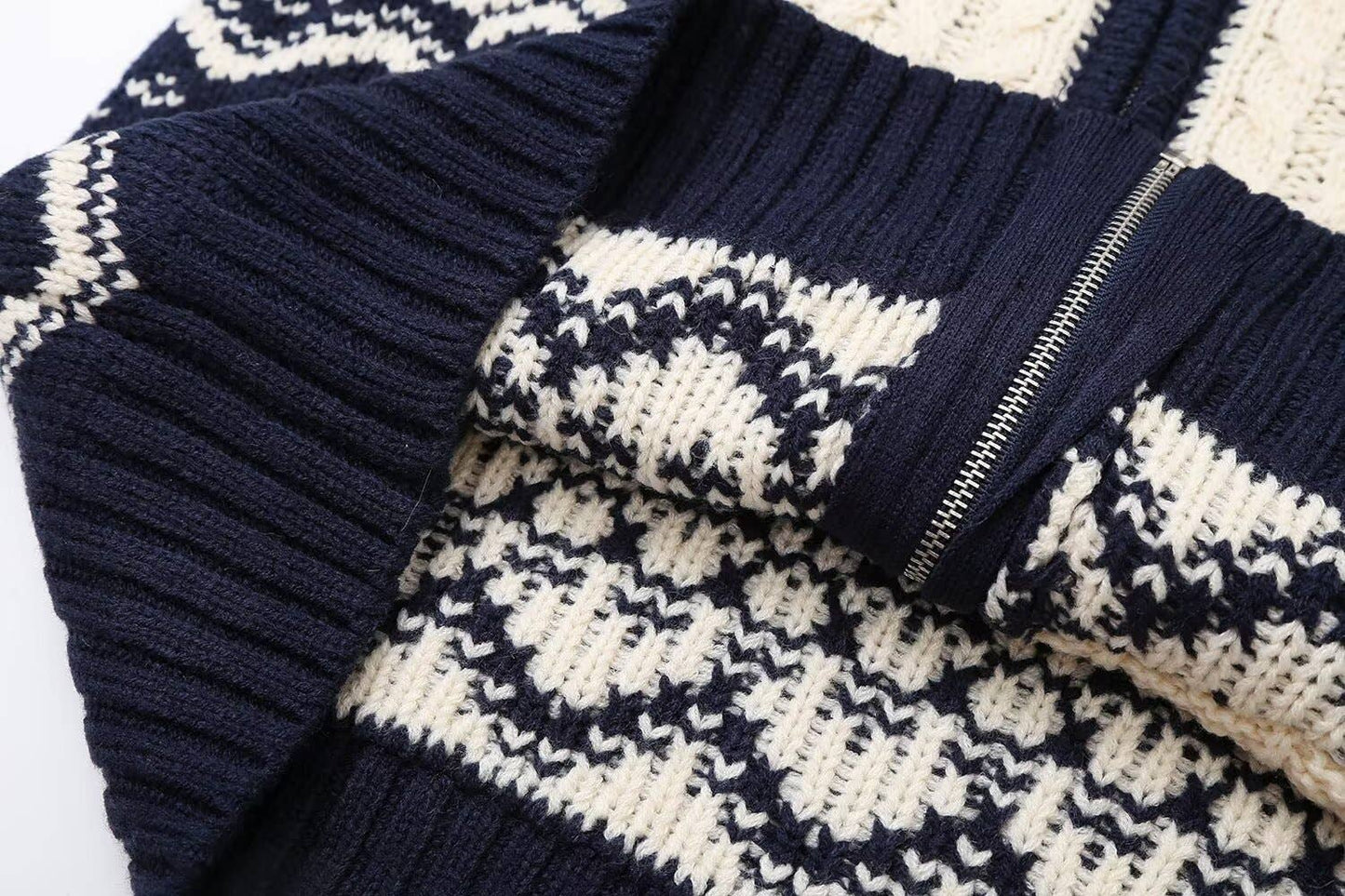 EIGHT-STRAND KNITTED JACQUARD ZIPPER CARDIGAN