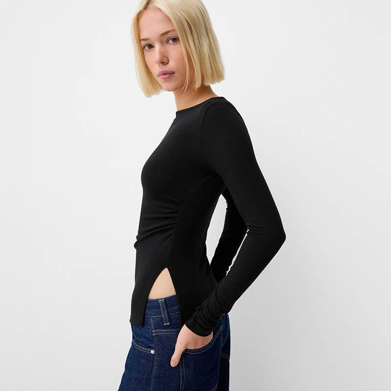 LINE NECK PLEATED SLIT SOLID COLOR T-SHIRT