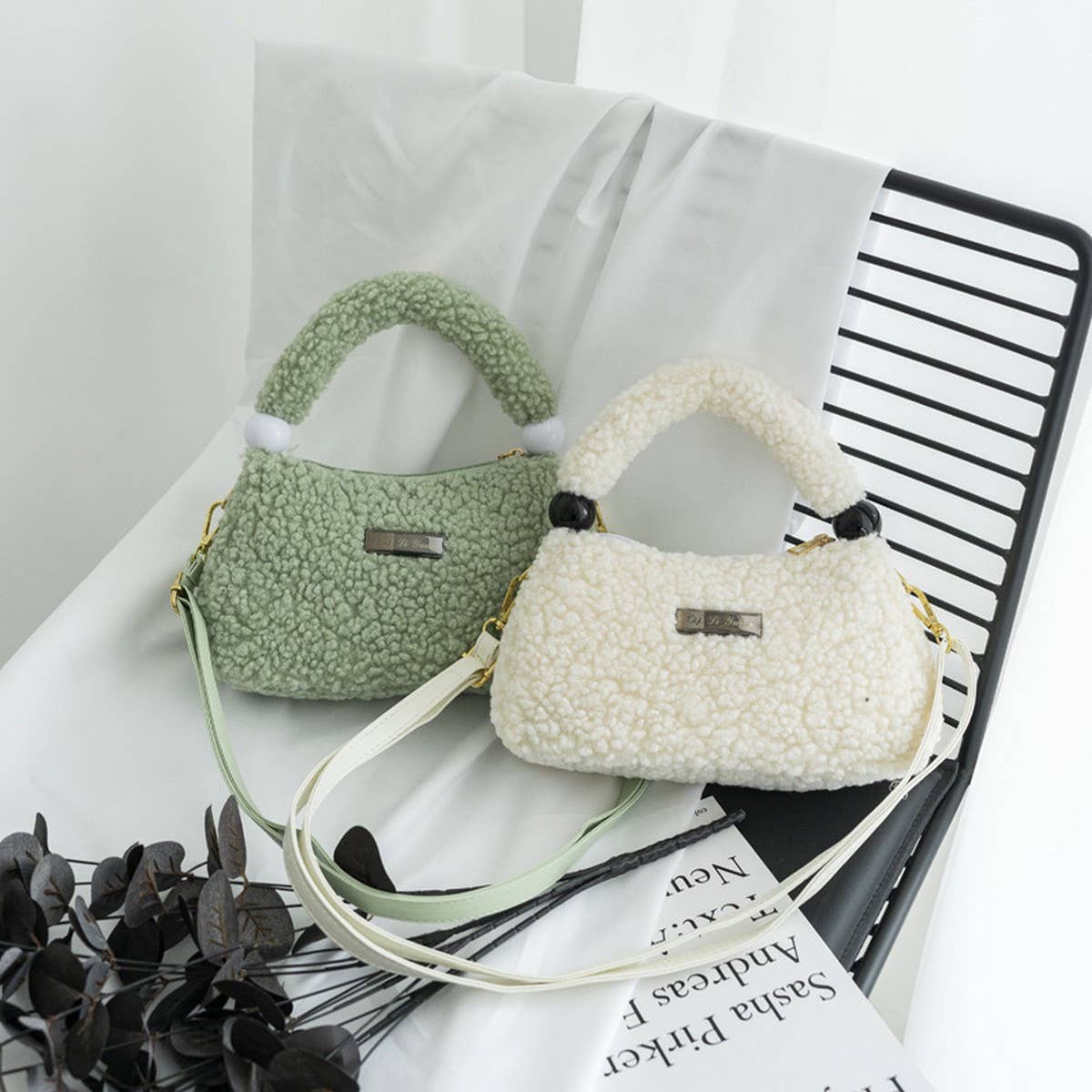 WINTER FASHION ONE-SHOULDER CROSSBODY PLUSH BAG_CWAB3934
