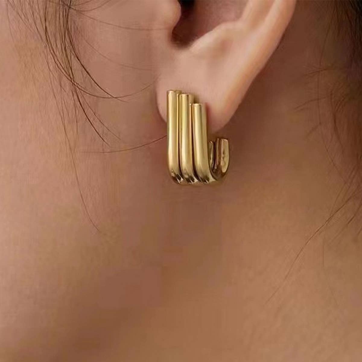 U SHAPE CHAIN CHUNKY CIRCLE HOOP EARRINGS