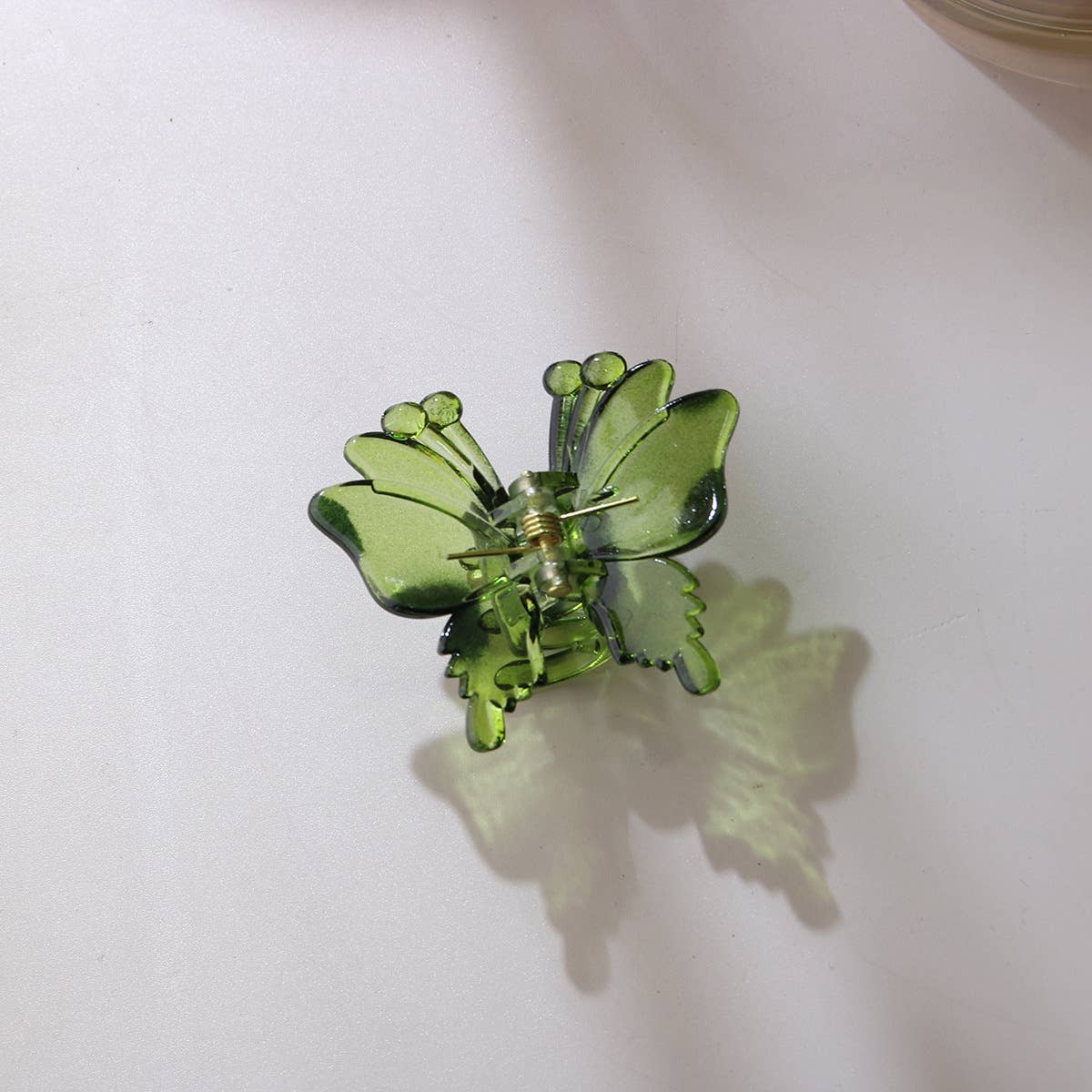 Hollowed-out spotted butterfly hair clippers