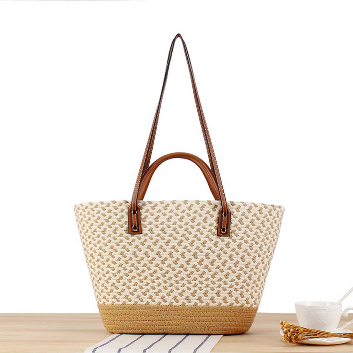 SIMPLE BOHEMIAN STYLE HANDWOVEN BAG_CWAB2108