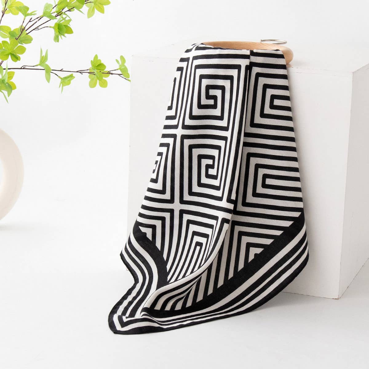 STRIPE PRINT VINTAGE SCARF_CWASC0933