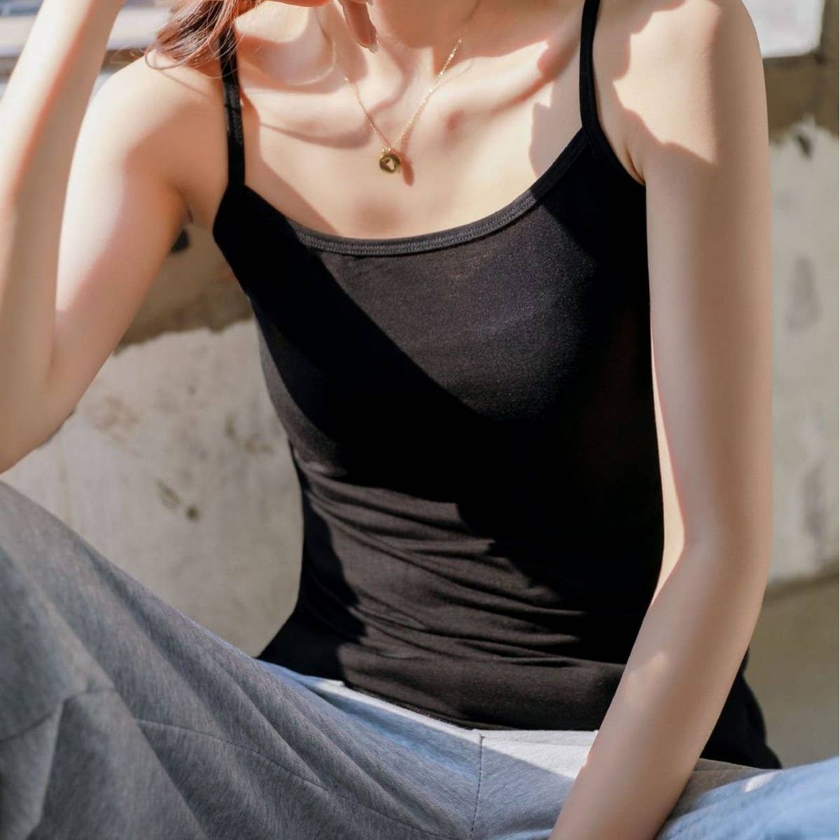 Wholesale Women's Casual U-Neck Yoga Tank Tops