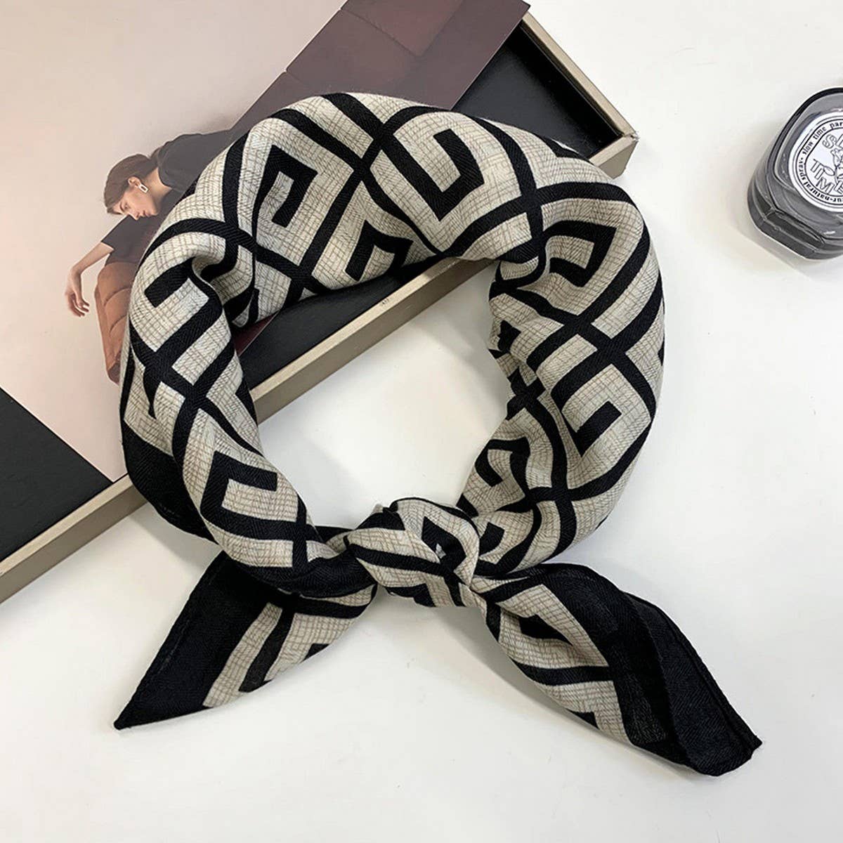 FASHIONABLE SQUARE SCARF FOR ALL-MATCH DECORATION