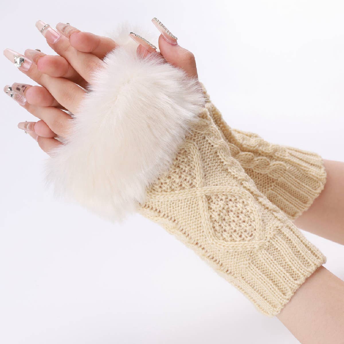 SIMPLE WARM DIAMOND FINGERLESS GLOVES_CWAG0102