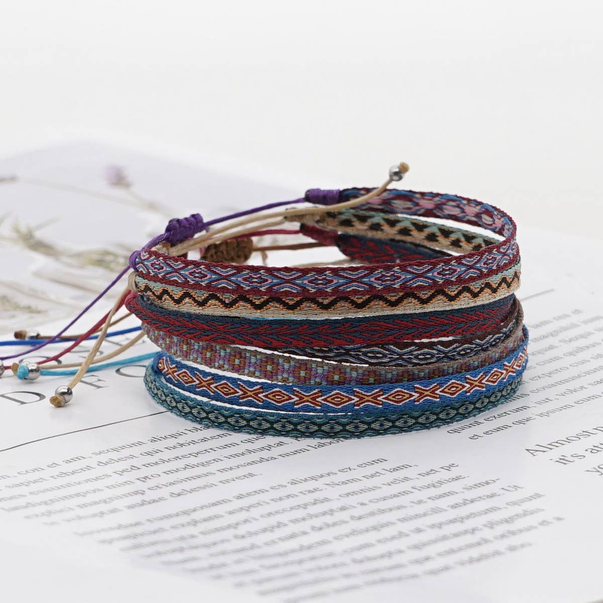 ETHNIC RETRO RIBBON HAND-WOVEN BRACELET_CWAB4618