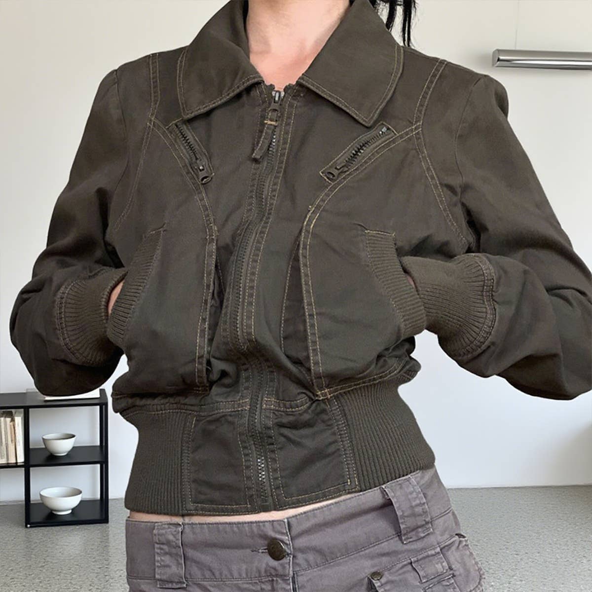 Zipper collar design feeling short jacket